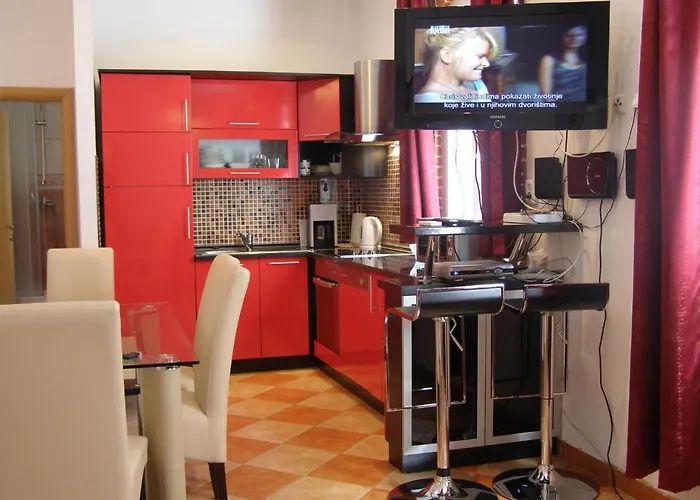 Artistic Apartment *